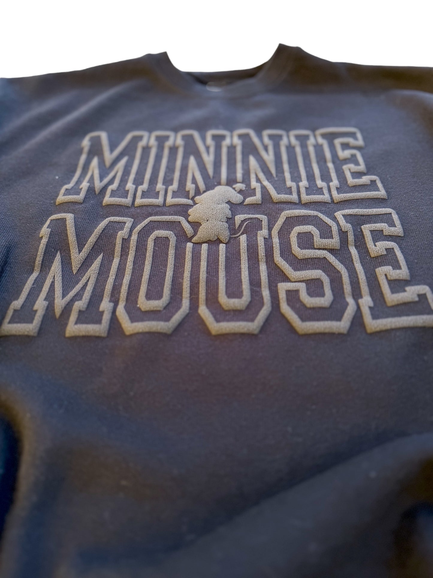 Minnie - Black Puff