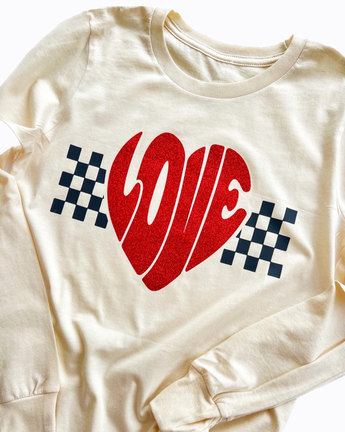 Love - Checkered