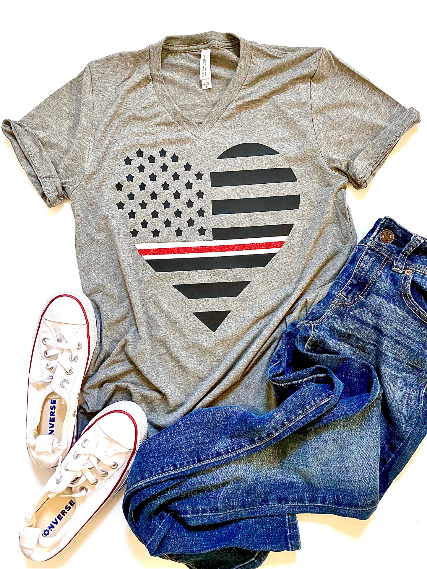 Thin white/red line heart - NURSES/MEDICAL