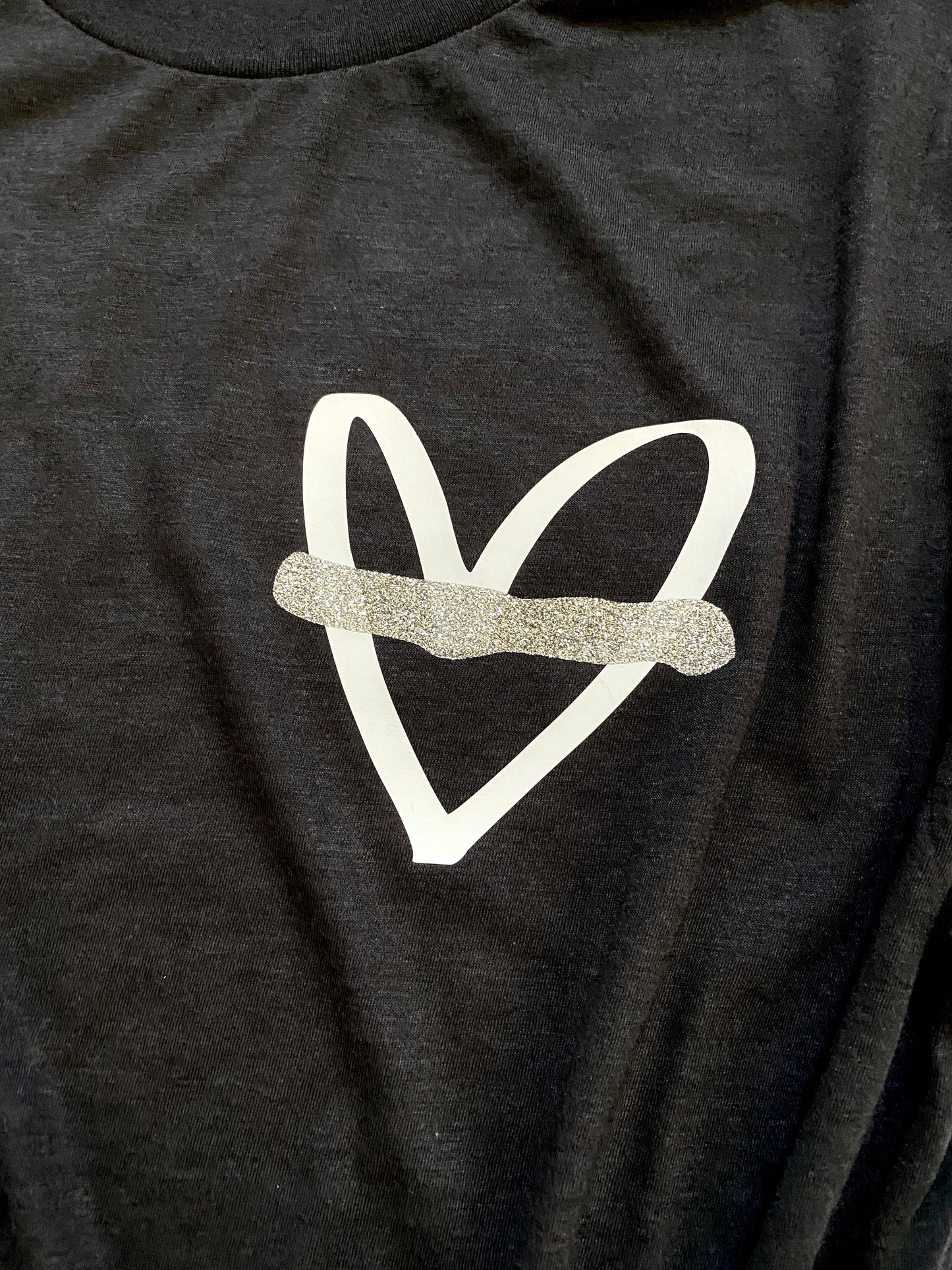 Thin silver line heart- Pocket design