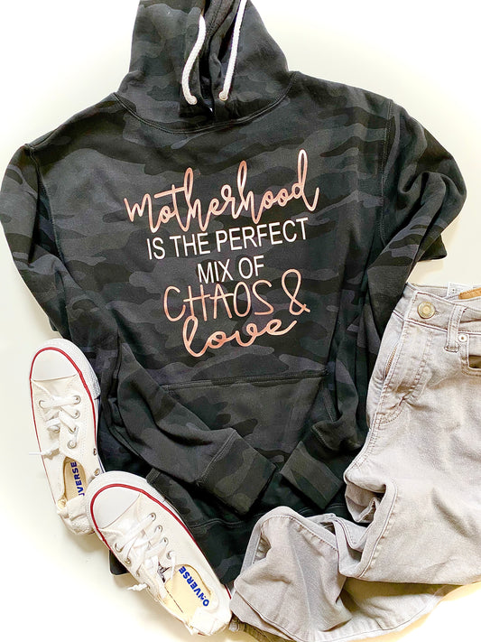 BLACK CAMO Motherhood - the perfect mix of chaos and love